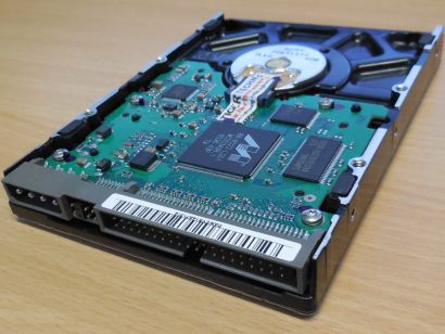 Samsung Spinpoint PL40 SP0411N/R HDD IDE ATA 40GB 3.5 Festplatte Pango RevA*F707