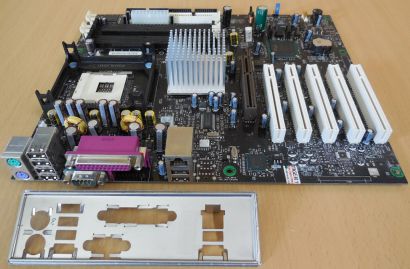 Intel D875PBZ Rev C26680-301 Mainboard +Blende Sockel 478 AGP 8X SATA DDR* m1053