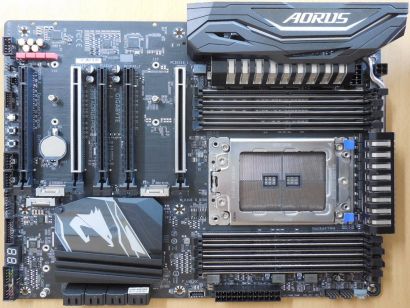 Gigabyte X399 AORUS PRO Mainboard AMD Sockel TR4 Ryzen Threadripper RGB LED*md01
