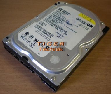 Western Digital WD300 Caviar 300AB-77BVA0 Festplatte HDD IDE 30GB 3,5 f236