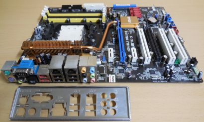 ASUS M2N-SLI Deluxe Rev 1.02G Mainboard +Blende Sockel AM2 nForce 570 SLI* m152