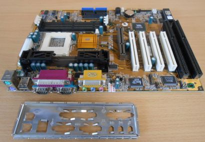 ECS Elitegroup P6BAT-A+ Rev 2.2 Mainboard +Blende Sockel 370 o. Slot 1 ISA* m314