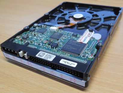 Hitachi Deskstar 7K250 HDS722580VLAT20 HDD IDE ATA 61.4GB 3.5 Festplatte 2MB*F78