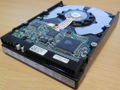 HP IBM Deskstar 60GXP IC35L020AVER07-0 HDD IDE ATA 20.4GB 3.5 Festplatte 2M*F158