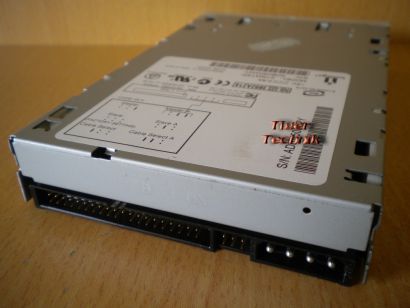 Iomega Z100ATAPI 100MB IDE Zip drive beige* FL11 Iomega Z100ATAPI 100MB IDE Zip drive beige* FL11