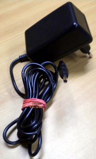 Netgear RHC-050200-8 PN PWR-10022-01 AC DC Adapter 5V 2A Netzteil* nt838