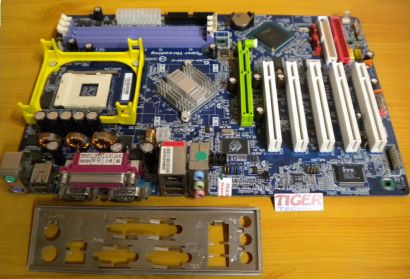 Gigabyte GA-8I848P-G Rev 2.0 Mainboard +Blende Sockel 478 AGP IDE SATA LAN* m666