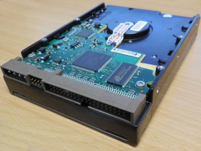Seagate Barracuda 7200.7 Plus ST3200021A HDD IDE ATA 200GB 3.5 Festplatte 2M*F79