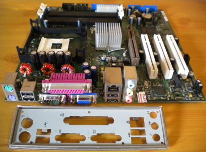 FSC D1561-C23 GS4 Mainboard +Blende Sockel 478 SATA VGA LAN Audio USB2.0* m690