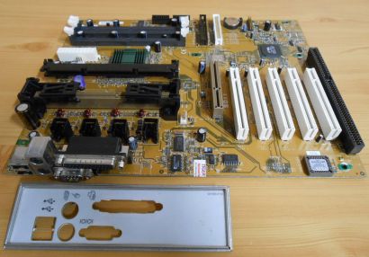 FIC SD11 Rev1.8 Mainboard +Blende Slot A AMD 751 VIA 686A AGP PCI ISA SDRAM*m695