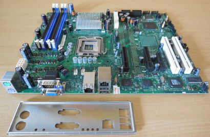 Intel Entry Server Board SE7230NH1-E Mainboard+Blende Sockel 775 Dual GBLAN*m810
