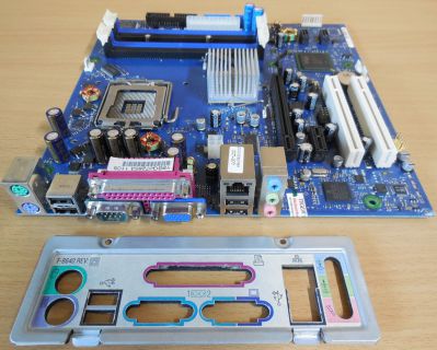 Fujitsu D2151-A11 GS5 Mainboard +Blende Sockel 775 PCIe DDR2 Esprimo P5905* m815