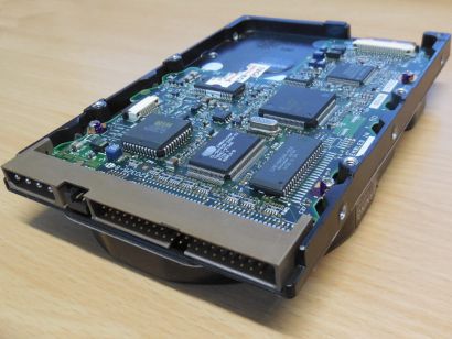 Fujitsu MPA3026AT HDD IDE ATA 2.62GB Retro 3.5 Festplatte 5400rpm 128KB* F295