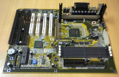 Gigabyte GA-686LX Rev. 1D Mainboard + Blende Slot 1 Intel 440LX 3x ISA m87
