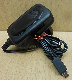 Motorola SPN5189A 5100 AC DC Adapter 5V 550mA Netzteil RAZR V3 X i L 6 7 U*nt891