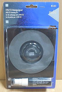 Schwaiger RS 051 DVD CD Reinigungsset manuelle Reinigung Cleaner Pad* So879