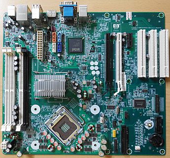 HP Saturn Rev A 462431 001 460963 Mainboard +Blende Sockel 775 DC7900 CMT* m964