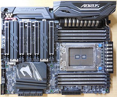 Gigabyte X399 AORUS Gaming 7 Mainboard +Blende AMD Sockel TR4 Threadripper* m975