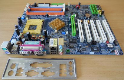 Gigabyte GA-7N400 Pro2 Rev1.0 Mainboard +Blende AMD Sockel A 462 nForce2* m1007