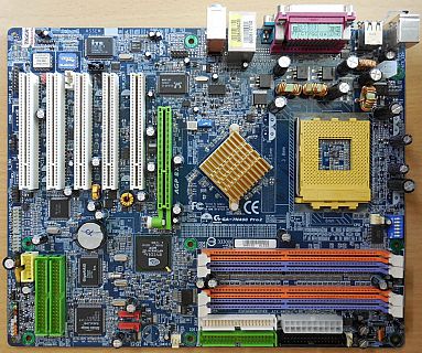 Gigabyte GA-7N400 Pro2 Rev1.0 Mainboard +Blende AMD Sockel A 462 nForce2* m1007
