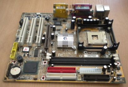 Gigabyte GA-8IGML-T Rev: 2.0 Mainboard mit Blende * So 478 VGA Audio LAN *m109