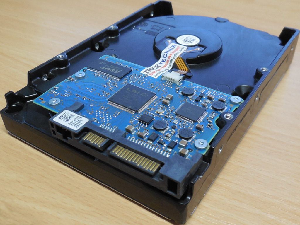 Disque Dur Hitachi Deskstar 1 To - 7200 Tr/min, SATA III, 32 Mo Cache, 3,5"