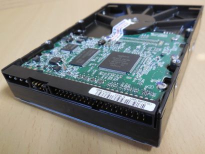 Maxtor DiamondMax 10 6L300R0 HDD IDE ATA 300GB 3.5 Festplatte 7200rpm 16MB* F681