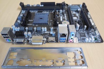 Gigabyte GA-F2A78M-HD2 Rev3.0 Mainboard +Blende AMD A78 Sockel FM2+ DDR3* m1047