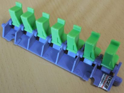 Thermaltake Soprano Klipphalter fixiert schraubenlos bis zu 7 Steckkarten* pz932