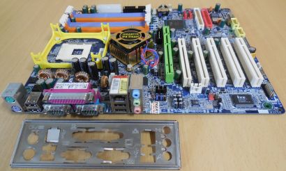 Gigabyte P4 Titan GA-8I875 Mainboard +Blende Sockel 478 AGP 8X SATA DDR* m1067