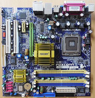 Foxconn 945G7MA-8KS2H Mainboard +Blende Sockel 775 Intel 945G DDR2 VGA LAN*m1075