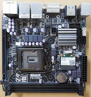Gigabyte GA-B75N Rev1.0 Mini ITX Mainboard +Blende Intel B75 Sockel 1155* m1087