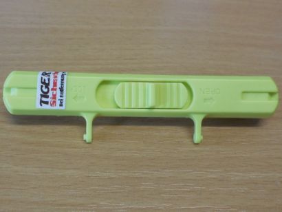 Chieftec Libra LT-01B Gehäuse Laufwerk 5,25 Zoll Clip Klammer Werkzeuglos*pz1091