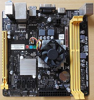 Biostar A68N-5200 Ver 6.3 Mainboard +Blende AMD A10-4655 Quad Core USB3.0* m1107