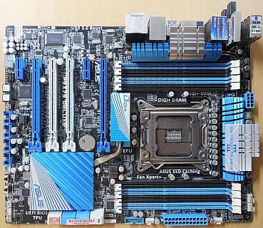 Asus P9X79 Deluxe Rev 1.03 Mainboard + Blende Intel X79 Sockel 2011 Wi-Fi* m1113