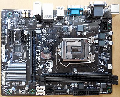 Gigabyte GA-H81M-D2V Rev 2.0 Mainboard +Blende Intel H81 Sockel 1150 USB3* m1117