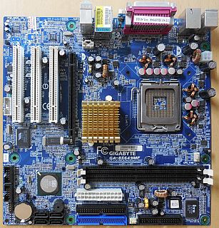 Gigabyte GA-8S649MF Rev 1.0 Retro Mainboard +Blende Intel Sockel 775 PCIe* m1120