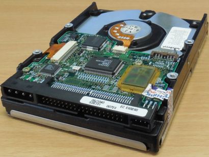IBM DeskStar 4 DCAA-33610 HDD IDE ATA 3.6GB 3.5 Festplatte 5400rpm 96KB* F869
