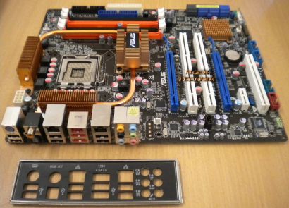 Asus P5E3 WS Pro Mainboard Intel X38 Sockel 775 12x USB 2.0 ATX + Blende* m166