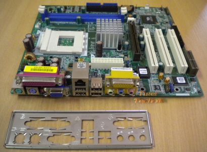 ASRock K7VM4 Rev. 1.03 Mainboard Sockel 462 AGP x8 PCI AMR + Blende* m247