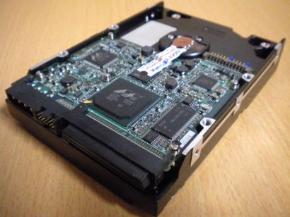 Fujitsu MAW3147NP 147 GB Ultra 320 SCSI 68 pin HDD Festplatte* f525