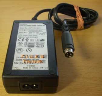 Switching Adapter PA-215 AC DC 12 V Netzteil* nt492