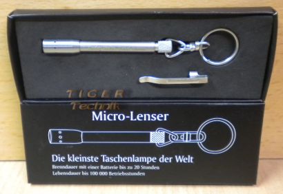 Original Lucky Strike Micro-Lenser kleine LED Taschenlampe mit rotem Licht*So902