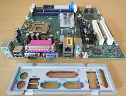Fujitsu D2151-A11 GS7 Mainboard +Blende Sockel 775 PCIe DDR2 Esprimo P5905* m493