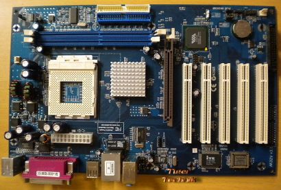 Shuttle AK32V v3.1 Mainboard + Blende Sockel A 462 AGP 4X LAN Audio USB2.0* m552