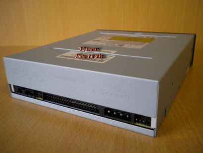 BTC BCD F565E CD-ROM Laufwerk ATAPI IDE schwarz* L231