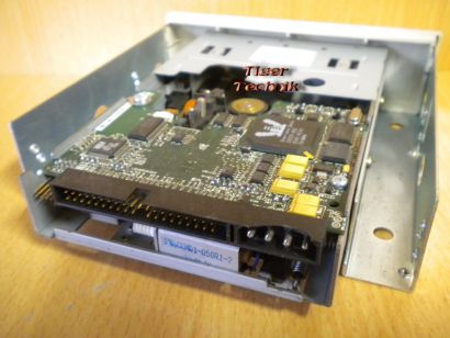 Seagate Hornet STT3401A Travan 40 Tape Drive ATAPI IDE Bandlaufwerk beige* L1007