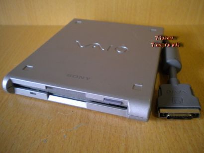 SONY VAIO PCGA-FD5 externes Floppy Drive mit integriertem Kabel silber* FL28