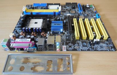 Asus K8V SE Deluxe Rev 1.12 Mainboard +Blende Sockel 754 FSB800 AGP SATA IDE*m18