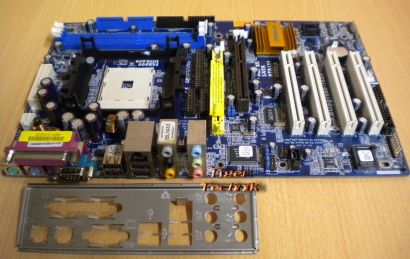 ASRock K8Upgrade-1689 Rev 1.02 Mainboard +Blende Sockel 754 CPU PORT AGP 8X*m612